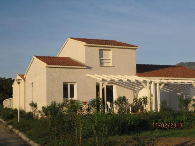 Villa T3 Bord De Mer - Vue Mer A 500 M De La Plage- Piscine Chauffee A Casetta Di A Spiaggia Cervione Luaran gambar